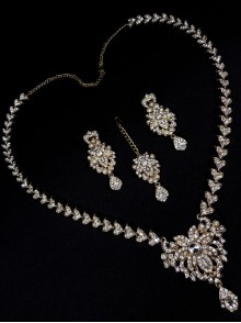 Stonestudded Jewelry Set